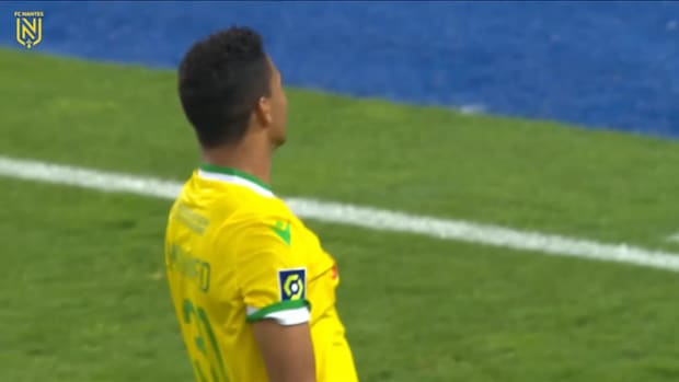 Mostapha Mohamed's superb goal vs Strasbourg